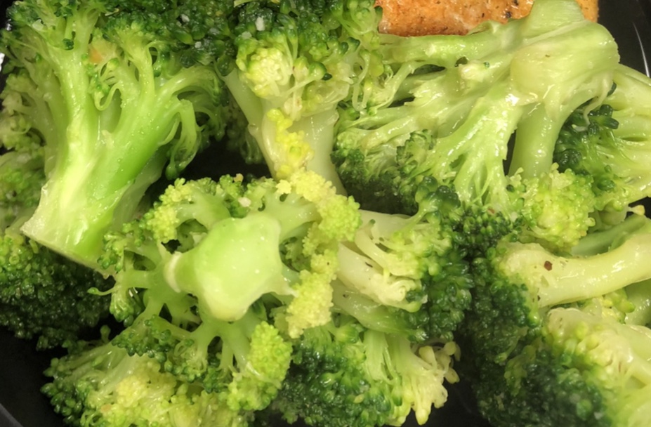 Heavy on the Sidez | meal takeaway | 4880 Northfield Rd, North Randall, OH 44128, USA | 2162943757 OR +1 216-294-3757