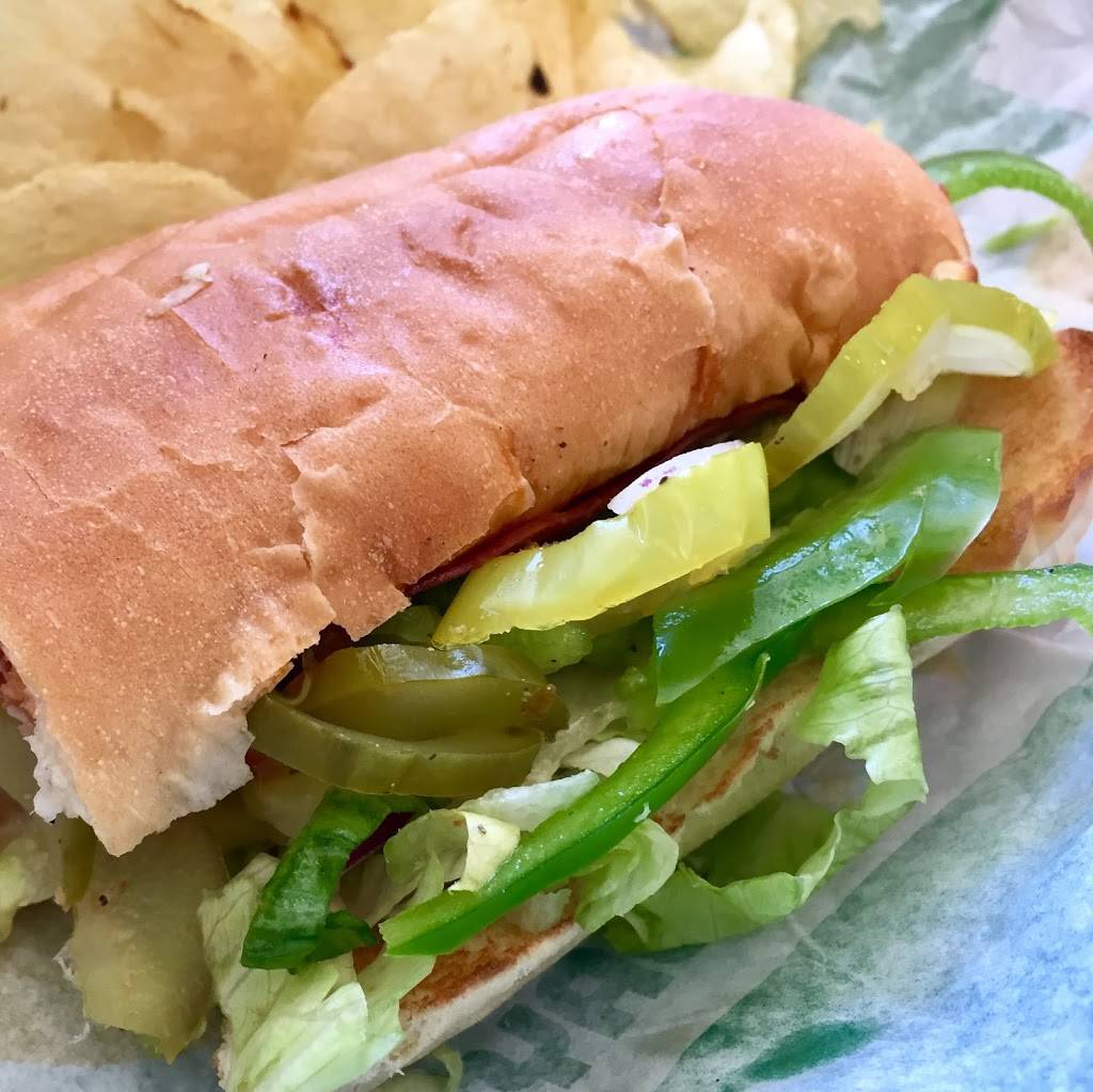 Subway | restaurant | 230 Boulevard Saint-Jean-Baptiste #101, Châteauguay, QC J6K 3B8, Canada | 4506995808 OR +1 450-699-5808