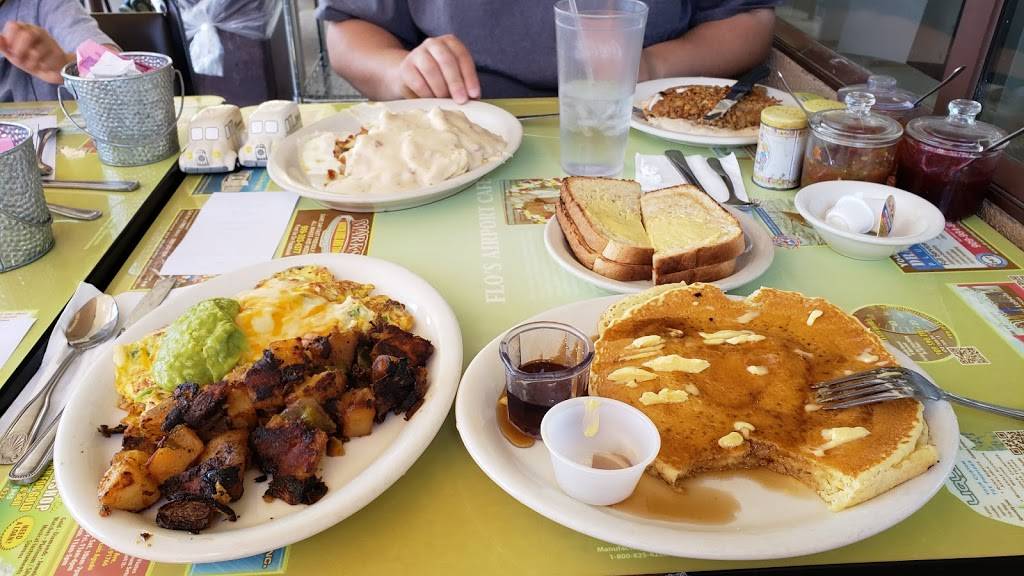 Flos Country Cafe | cafe | 10140 Beaumont Ave, Cherry Valley, CA 92223, USA | 9518456555 OR +1 951-845-6555