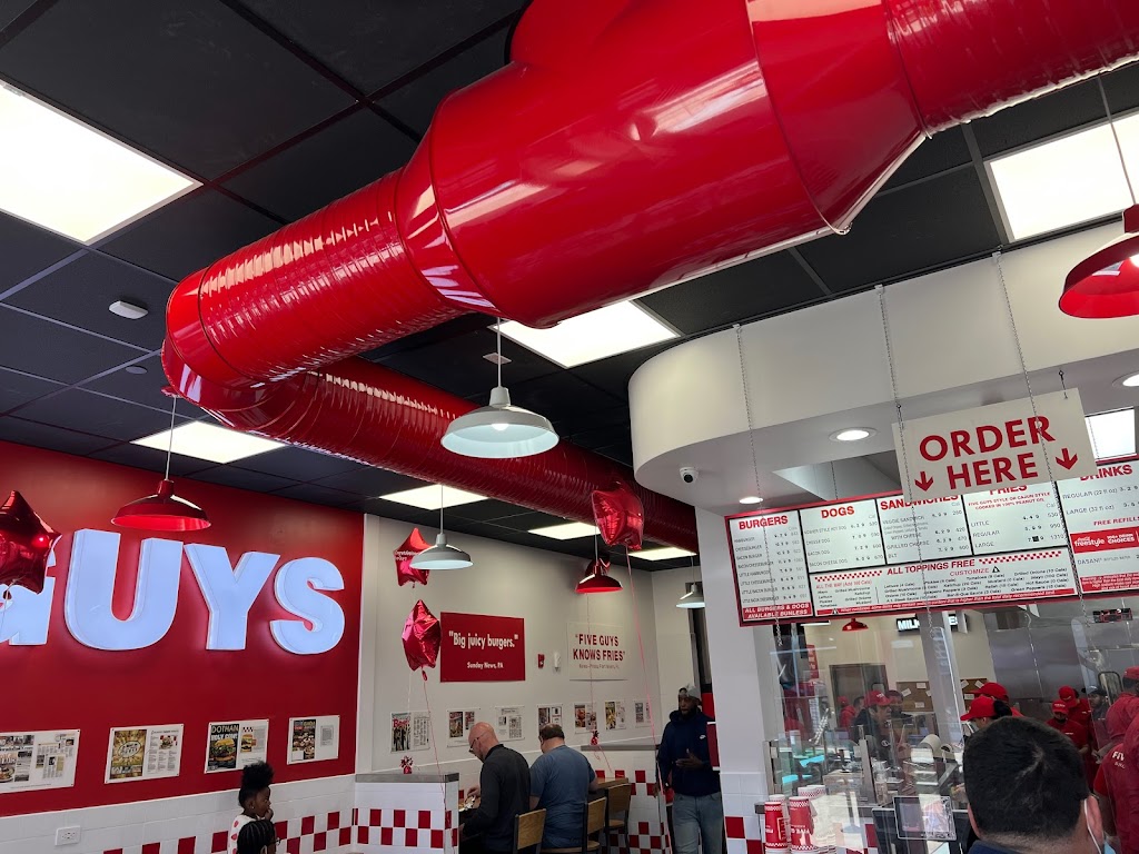 Five Guys | meal takeaway | 5540 Xavier Dr, Yonkers, NY 10704, USA | 9142333933 OR +1 914-233-3933