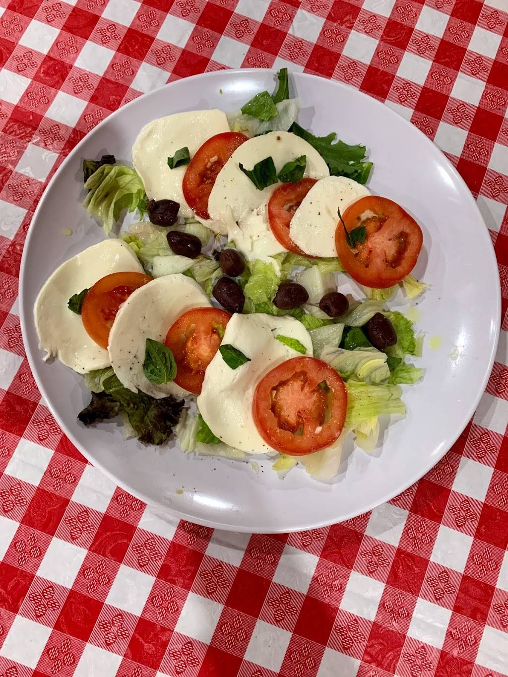 Giuseppe’s Italian Restaurant | restaurant | 152 Back River Neck Rd, Essex, MD 21221, USA | 4103916398 OR +1 410-391-6398