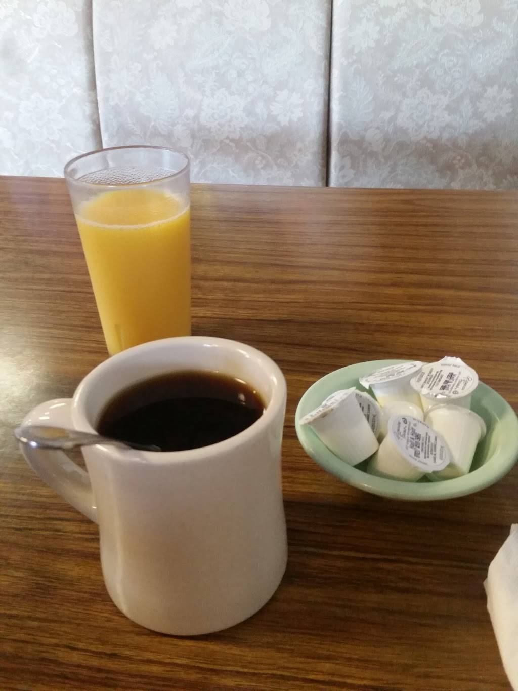 Angies of Chris Restaurant | restaurant | 853 S 17th St, Wilmington, NC 28401, USA | 9103439902 OR +1 910-343-9902