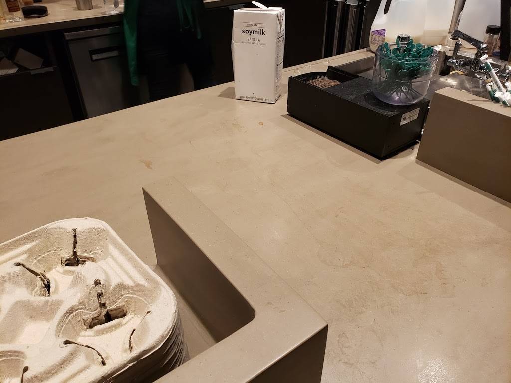 Starbucks | cafe | 1490 Hillcrest Ave, Springfield, OH 45504, USA | 9373259300 OR +1 937-325-9300