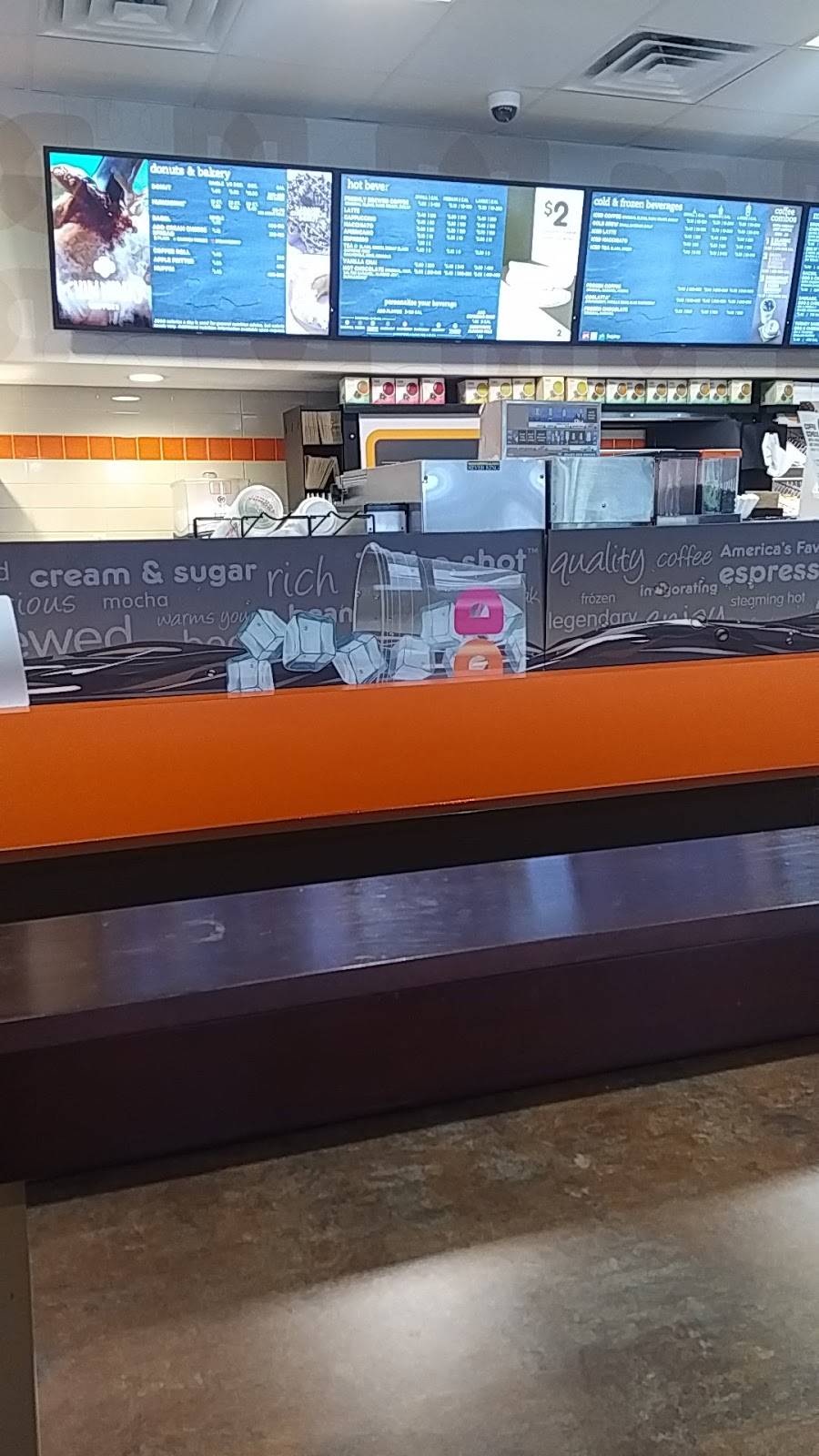 Dunkin Donuts | cafe | 2775 Dundee Rd, Northbrook, IL 60062, USA | 2242618913 OR +1 224-261-8913