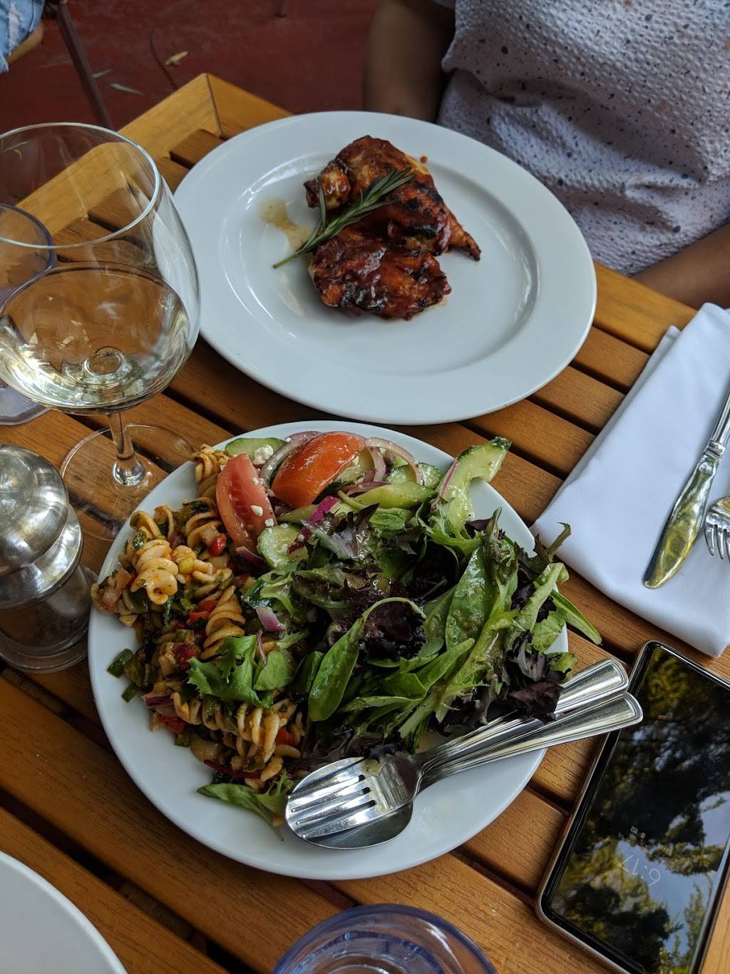 Allens | restaurant | 143 Danforth Ave, Toronto, ON M4K 1N2, Canada | 4164633086 OR +1 416-463-3086