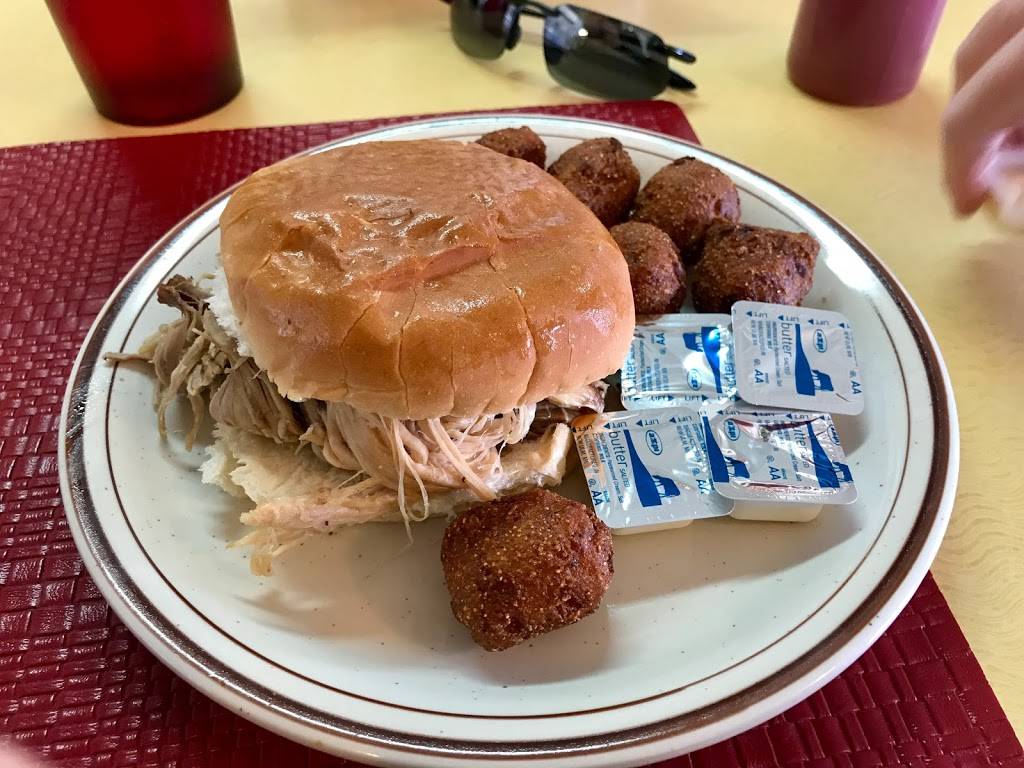 Allmans Bar-B-Que | restaurant | 1299 Jefferson Davis Hwy, Fredericksburg, VA 22401, USA | 5403739881 OR +1 540-373-9881