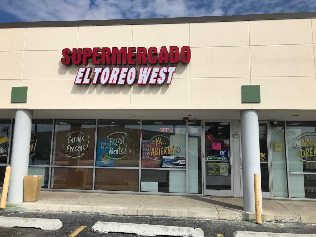 El Toreo West | restaurant | 2168 W Lake St, Hanover Park, IL 60133, USA | 6308553300 OR +1 630-855-3300