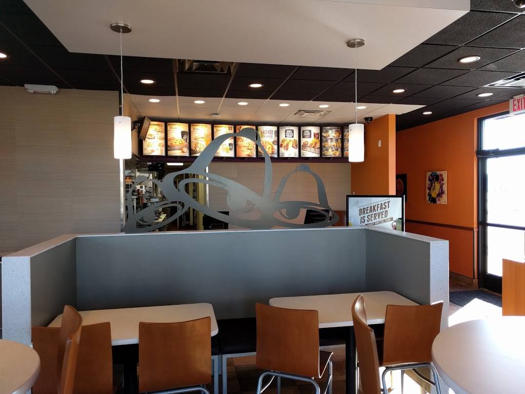 Taco Bell | meal takeaway | 1077 W Broadway, Centralia, IL 62801, USA | 6185322001 OR +1 618-532-2001