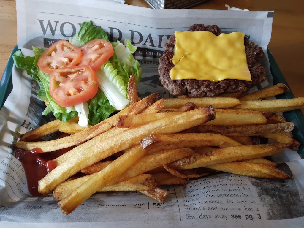 Izzys Cafe | restaurant | 146 Avenue E, Apalachicola, FL 32320, USA | 8503701236 OR +1 850-370-1236