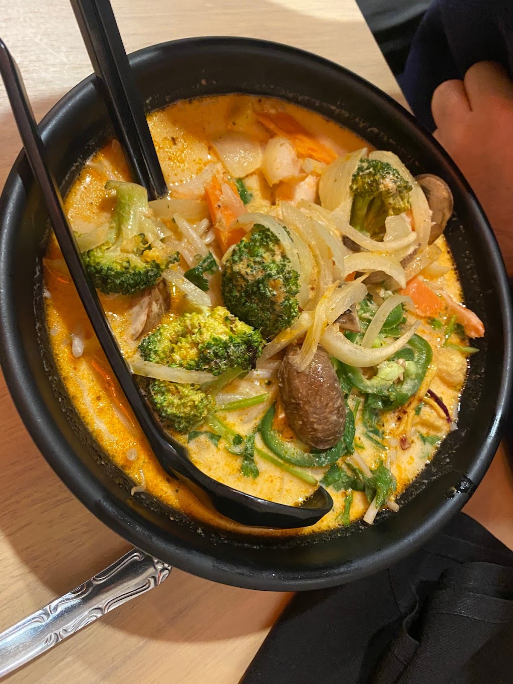 Alice & Friends at the Glen | restaurant | 2071 Tower Dr, Glenview, IL 60026, USA | 8473806068 OR +1 847-380-6068