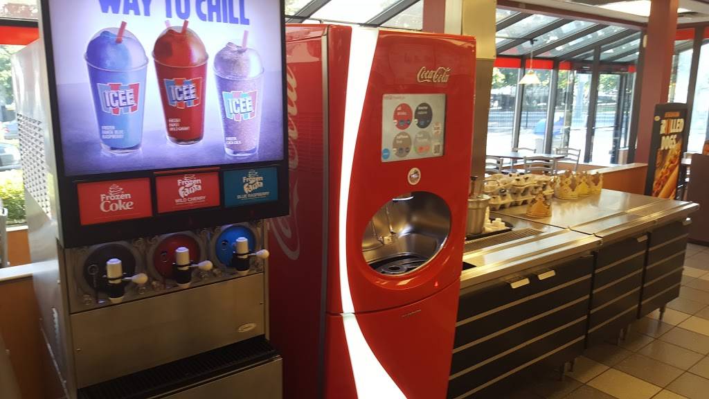 Burger King | restaurant | 1323 W Irving Park Rd, Chicago, IL 60613, USA | 7733483669 OR +1 773-348-3669