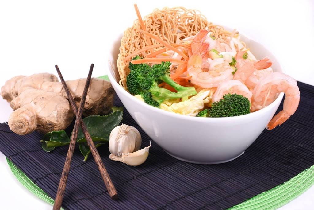 Délices Thaï xp | restaurant | 600 Rue Pierre-Caisse, Saint-Jean-sur-Richelieu, QC J3A 1M1, Canada | 4503590486 OR +1 450-359-0486