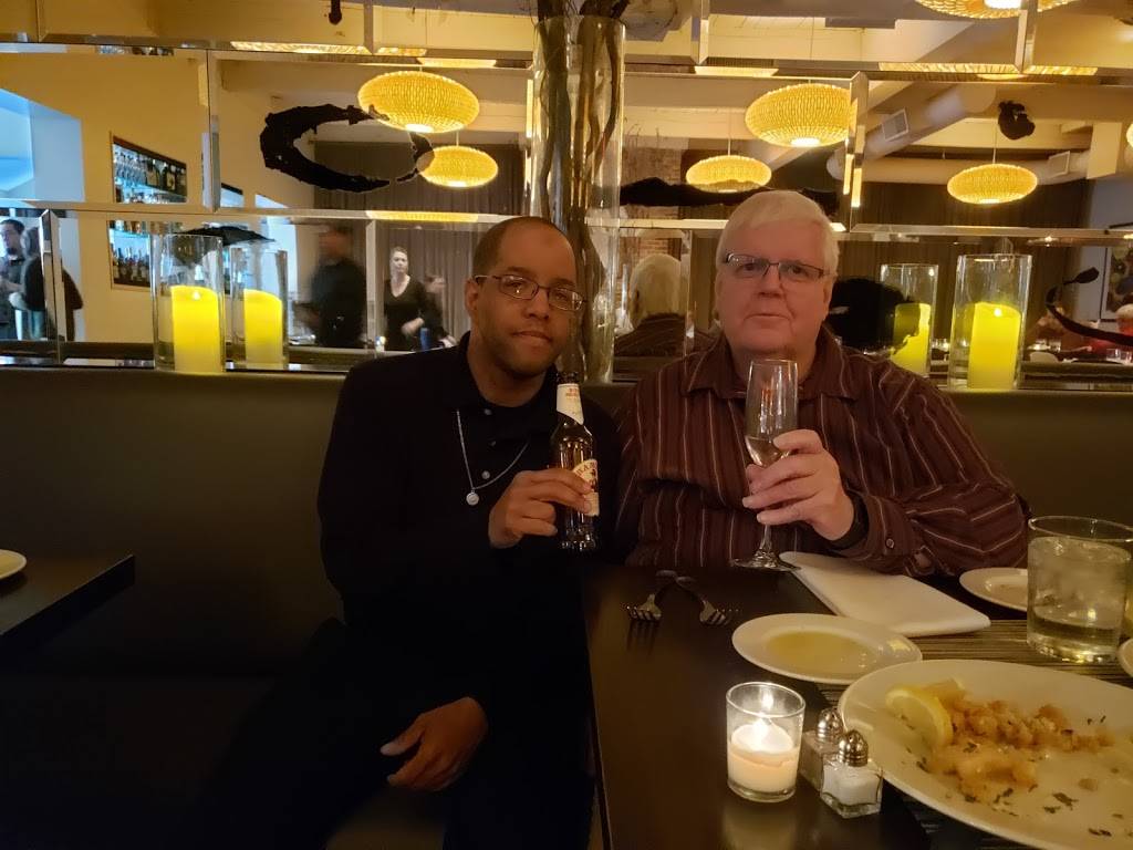 DelPietros Restaurant | restaurant | 1059 S Big Bend Blvd, Richmond Heights, MO 63117, USA | 3142245225 OR +1 314-224-5225