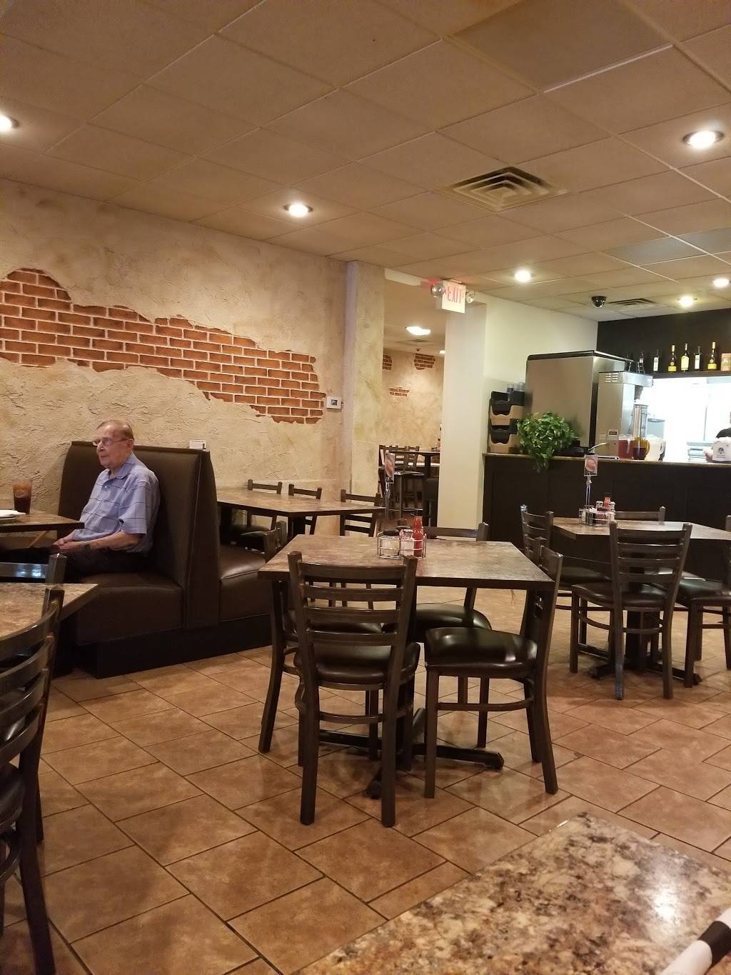 Joes Pizza & Pasta | restaurant | 115 E Jefferson Ave, Effingham, IL 62401, USA | 2173475637 OR +1 217-347-5637