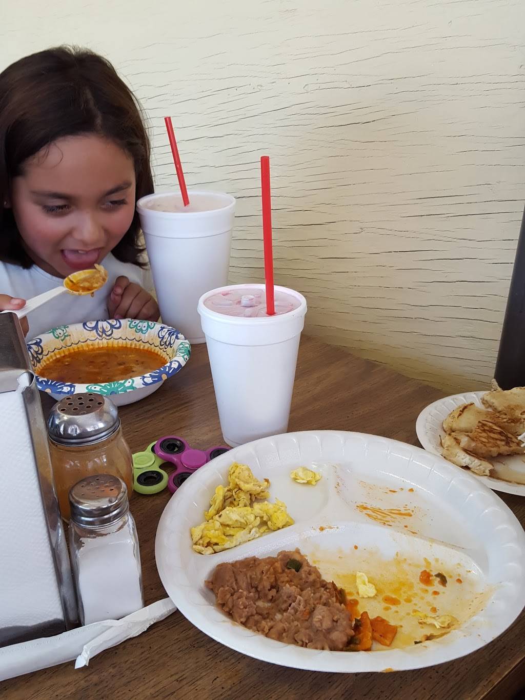 los Mezquites | restaurant | 2341-2399 W Drexel Rd, Tucson, AZ 85746, USA | 5202724179 OR +1 520-272-4179