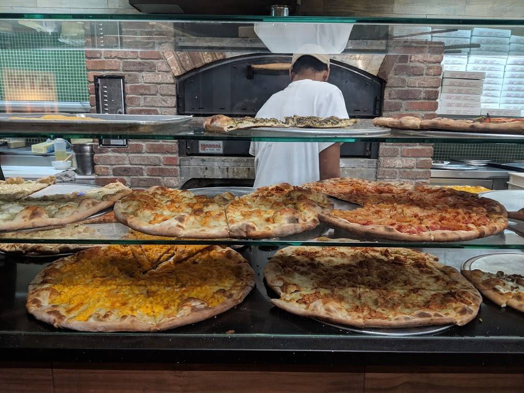 Flames Pizza & Grill | restaurant | 52 Main St, New Paltz, NY 12561, USA | 8452551999 OR +1 845-255-1999