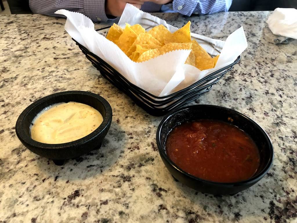 Campestre Mexican Bar and Grill | restaurant | 910 Beaumont Centre Pkwy, Lexington, KY 40513, USA | 8593687779 OR +1 859-368-7779