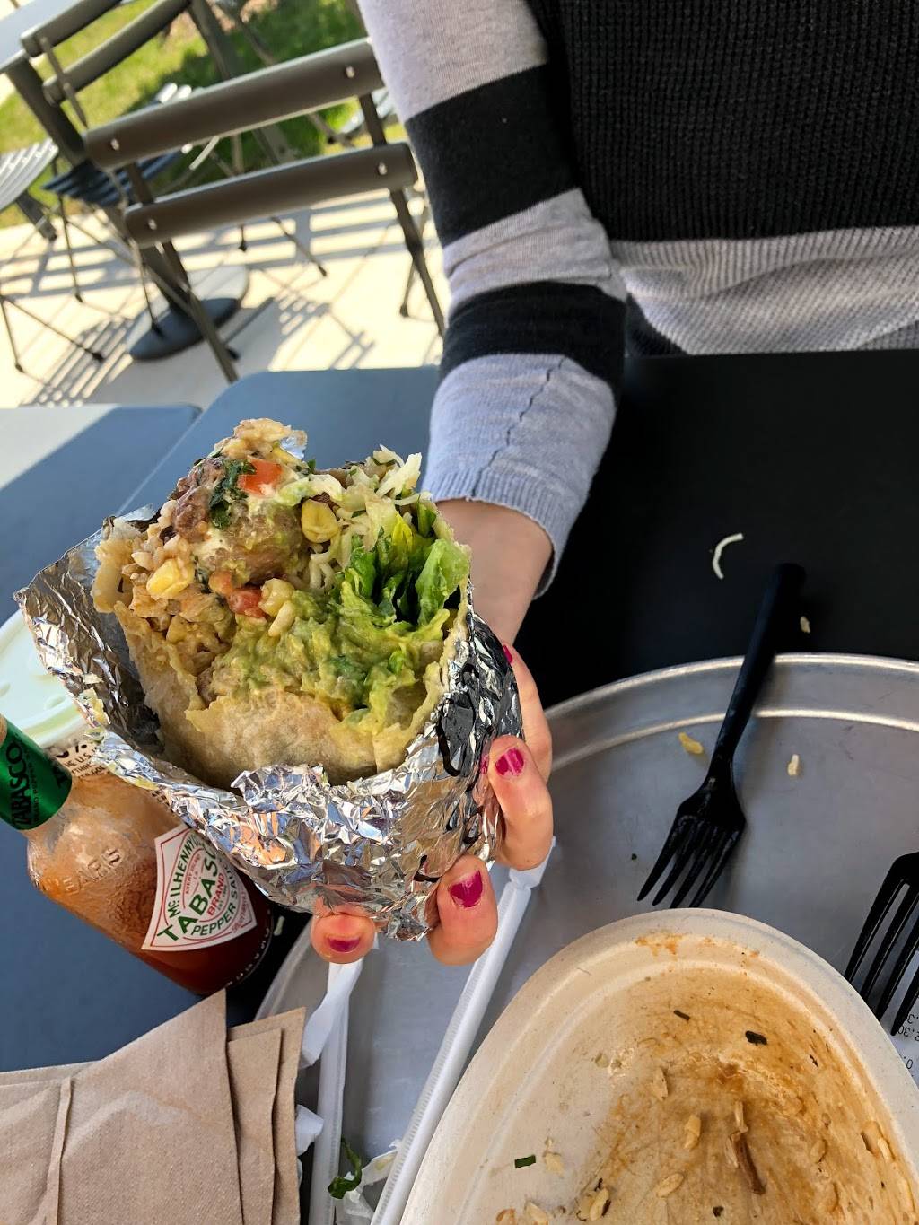 Chipotle Mexican Grill | restaurant | 997 W Patrick St, Frederick, MD 21702, USA | 3016988140 OR +1 301-698-8140