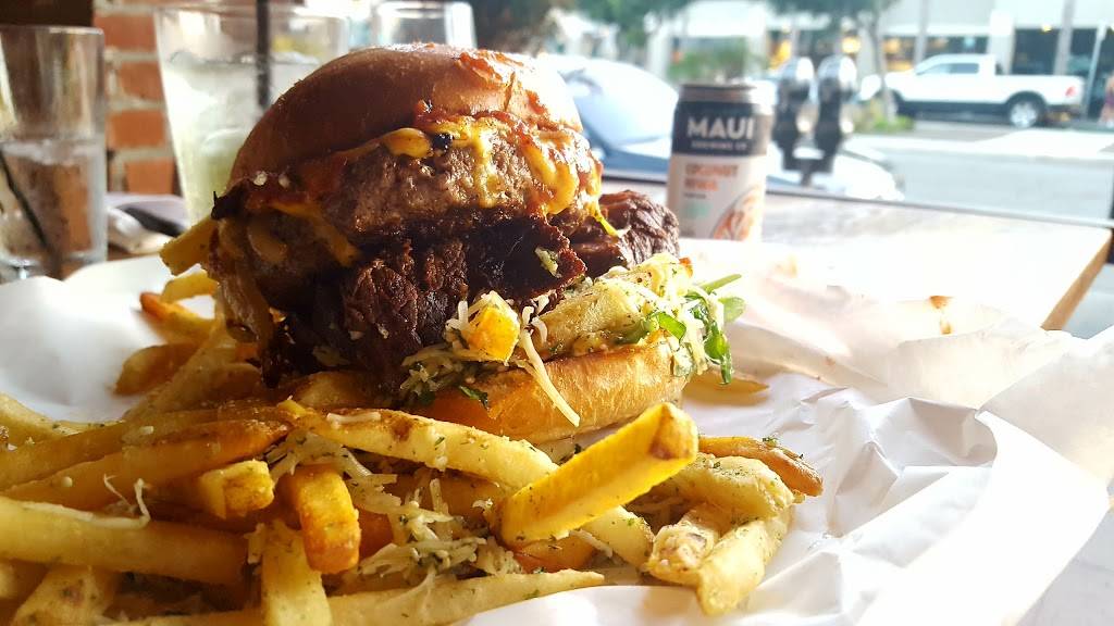 The Standing Room Restaurant | restaurant | 1320 Hermosa Ave, Hermosa Beach, CA 90254, USA | 3103181272 OR +1 310-318-1272