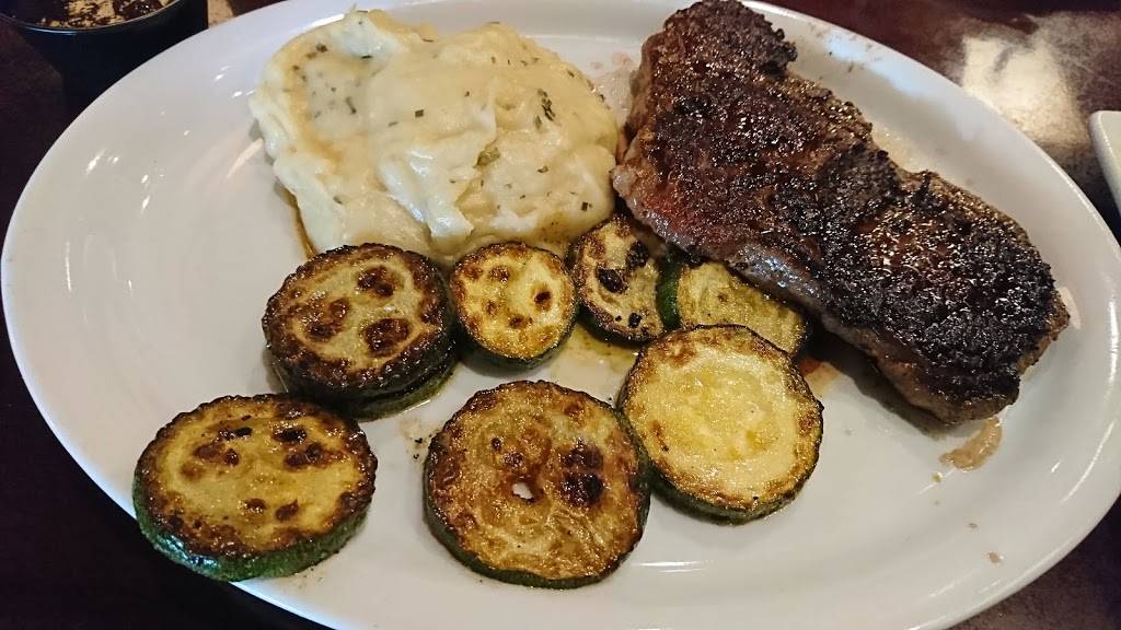 Ruby Tuesday | restaurant | 8680 Bartram Ave, Philadelphia, PA 19153, USA | 2153657587 OR +1 215-365-7587