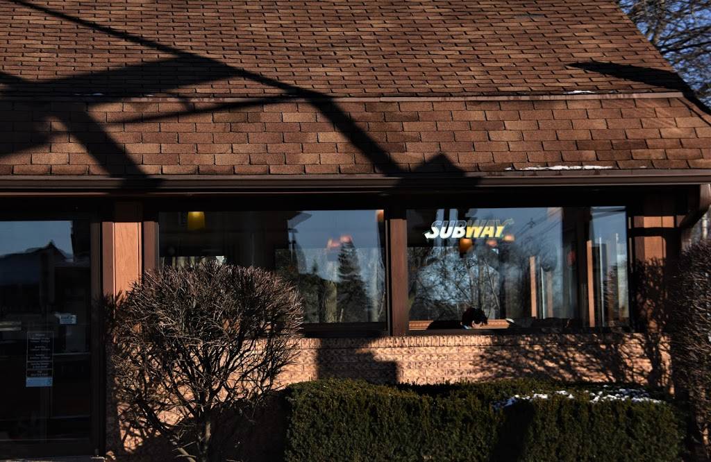 Subway | restaurant | 1904, 202 E Geneva St, Elkhorn, WI 53121, USA | 2627237827 OR +1 262-723-7827