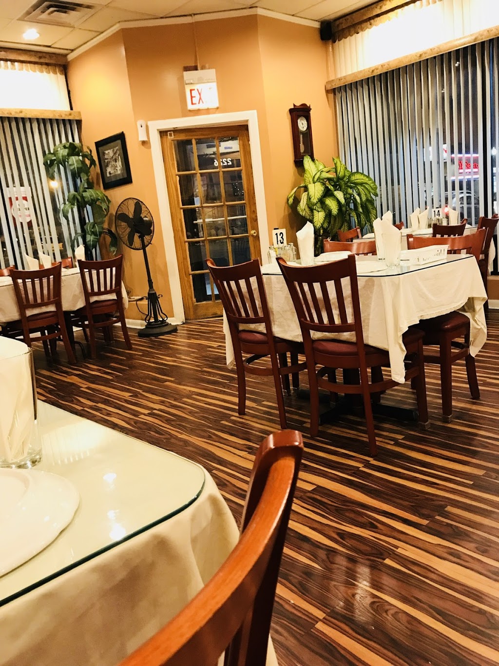 Hyderabad House Family Dining | restaurant | 2226 W Devon Ave, Chicago, IL 60659, USA | 7733385566 OR +1 773-338-5566