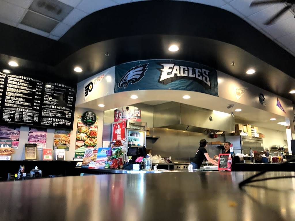 Phillys Best | restaurant | 6237 Pats Ranch Road D4, Mira Loma, CA 91752, USA | 9512795400 OR +1 951-279-5400