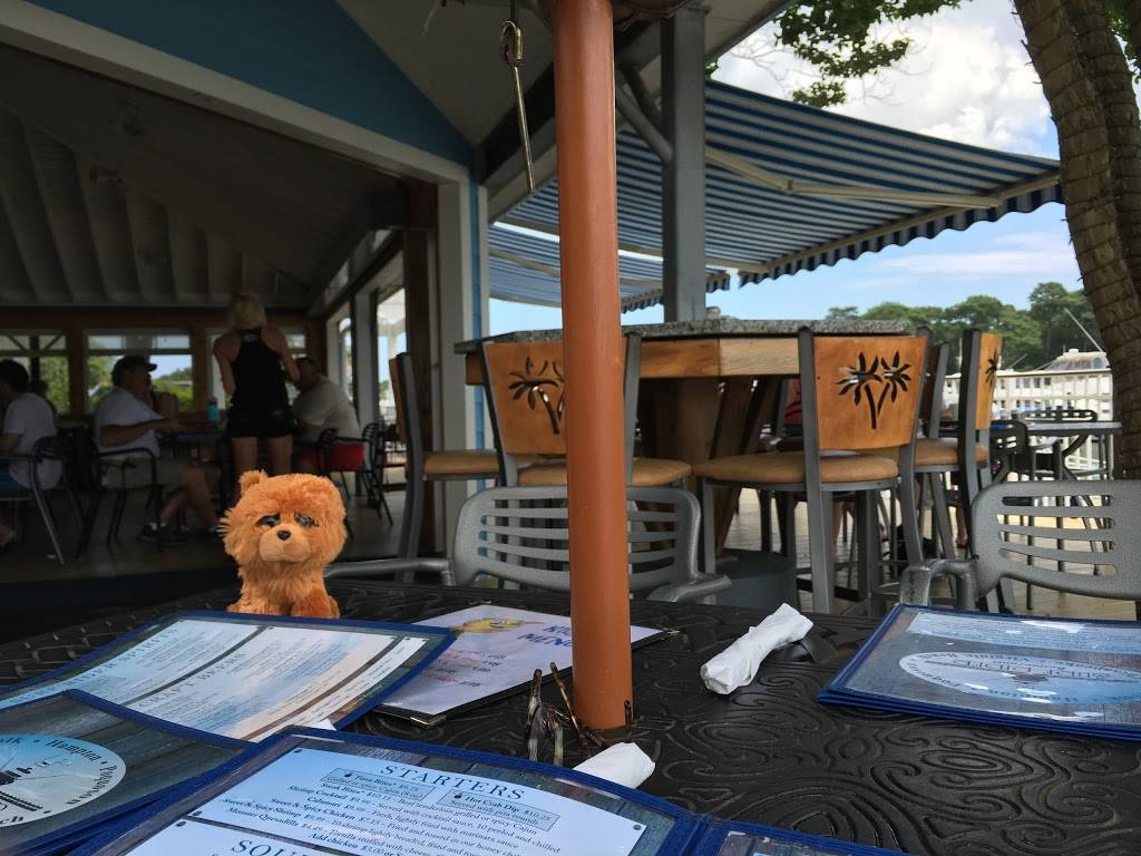 Surf Rider Grill | restaurant | 2100 Marina Shores Dr, Virginia Beach, VA 23451, USA | 7574815646 OR +1 757-481-5646