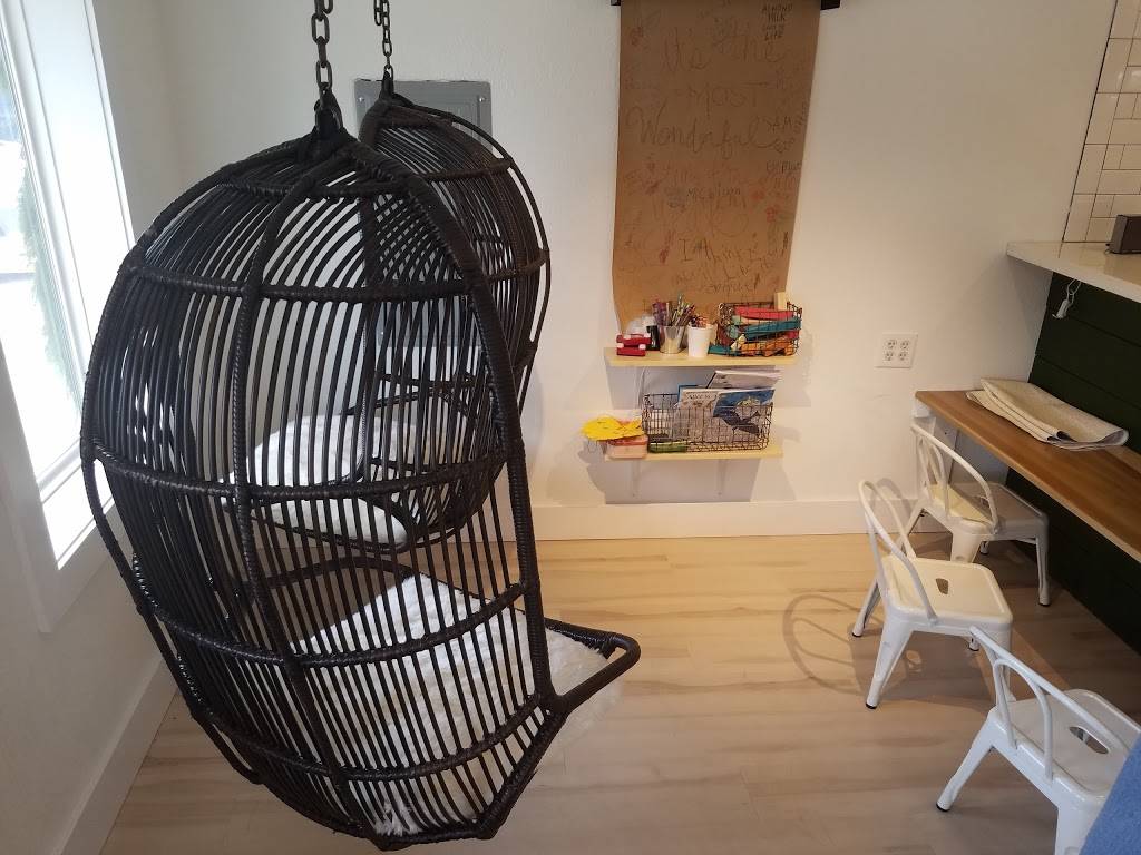 Local Roots Juice Co. | restaurant | 306 Elm St, Perrysburg, OH 43551, USA | 5673318037 OR +1 567-331-8037