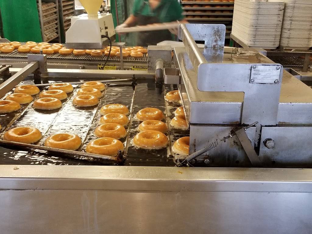 Krispy Kreme | bakery | 9040 B, Dyer St, El Paso, TX 79904, USA | 9156130044 OR +1 915-613-0044