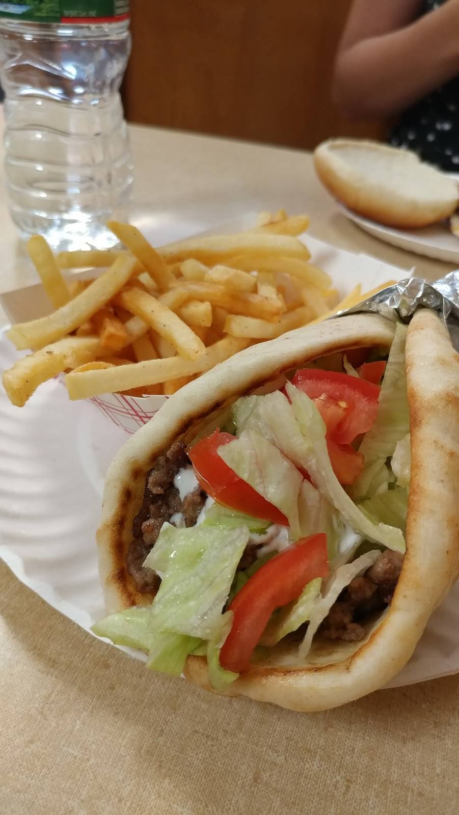 Majestic Lunch | meal takeaway | 20 S Main St, Pittston, PA 18640, USA | 5706558888 OR +1 570-655-8888