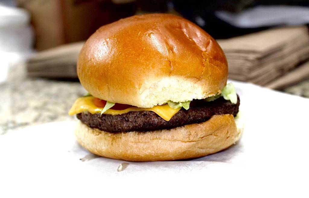 SMH Italian Hot Dogs and Sausages | restaurant | 610 Springfield Ave, Newark, NJ 07103, USA | 9732308419 OR +1 973-230-8419