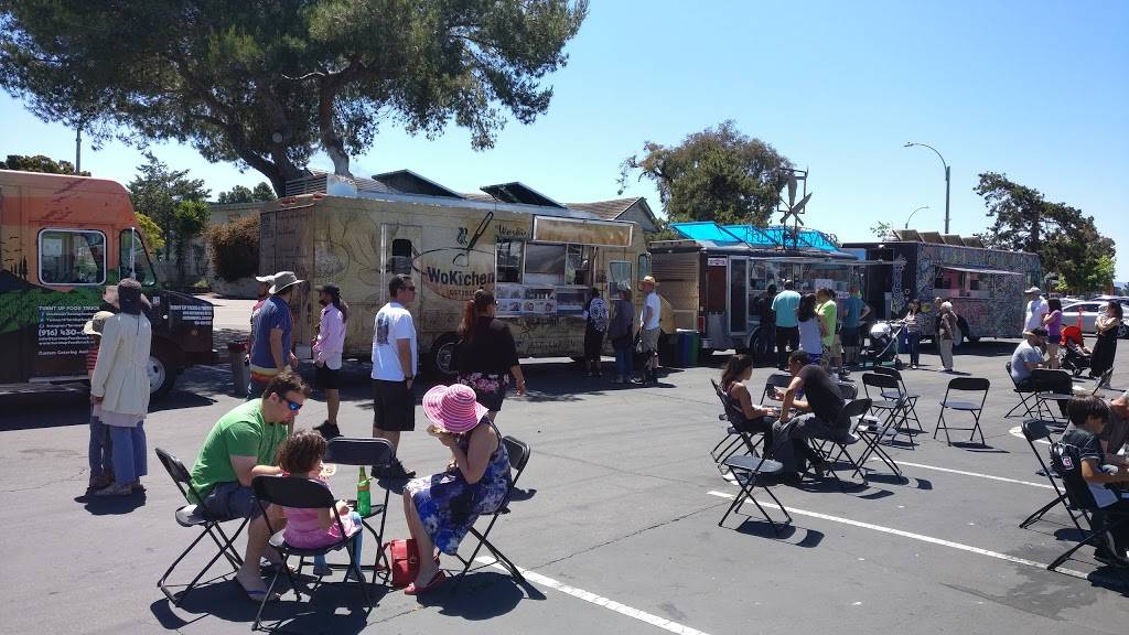 Chipotle Mexican Grill | restaurant | 2314 S Shore Center, Alameda, CA 94501, USA | 5103371592 OR +1 510-337-1592