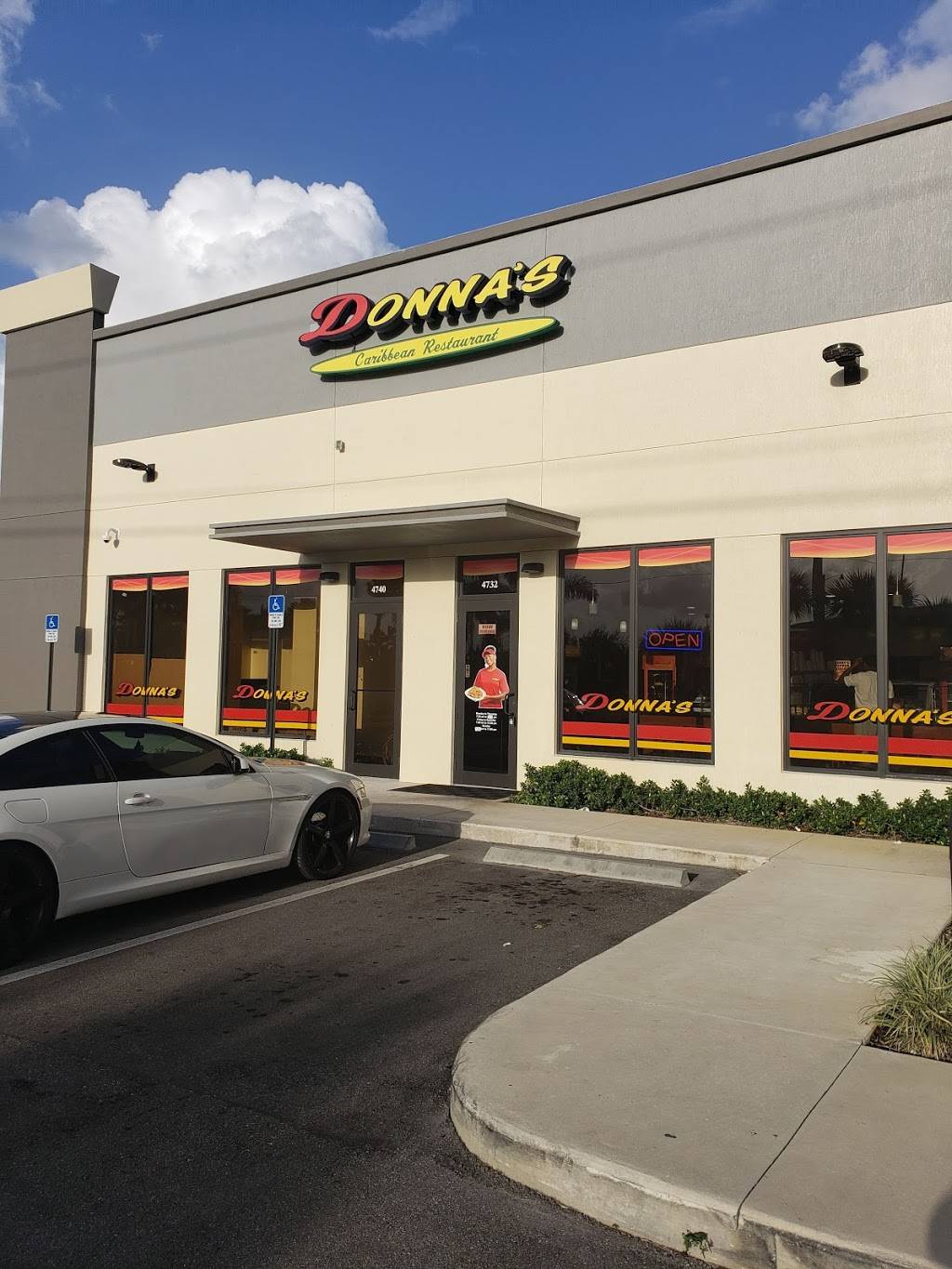 Donna’s Caribbean Restaurant | restaurant | 4800 N Powerline Rd, Pompano Beach, FL 33073, USA | 9545864630 OR +1 954-586-4630
