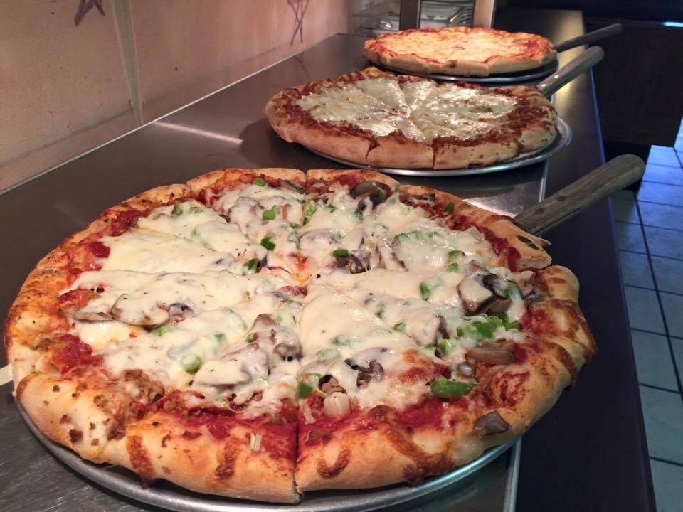 Saint Giuseppes Pizza | restaurant | 363 Avenue of the Cities, East Moline, IL 61244, USA | 3097558810 OR +1 309-755-8810