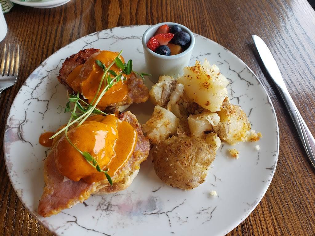 The Monaghan Cafe | restaurant | 1017 Monaghan Rd, Peterborough, ON K9J 5K9, Canada | 7057434800 OR +1 705-743-4800