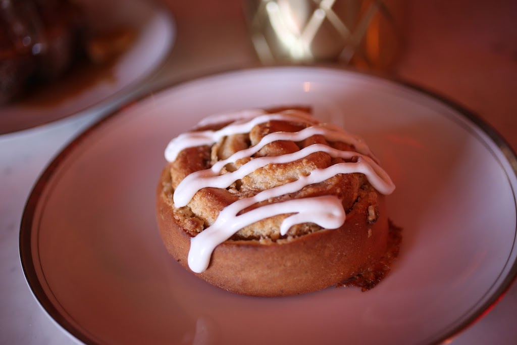 The Parlour | restaurant | 616 E Carson Ave Suite #140, Las Vegas, NV 89101, USA | 7028245995 OR +1 702-824-5995