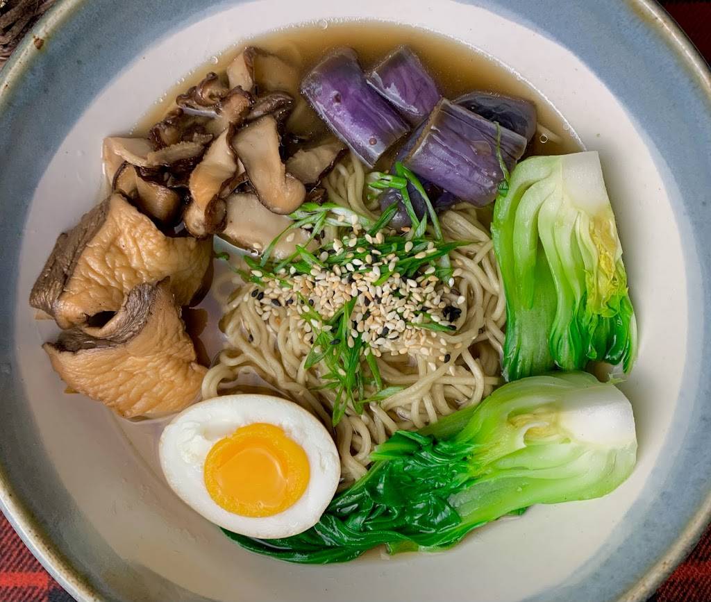 Chasing Sage: Everybody Loves Ramen | restaurant | 267 Rutledge Ave, Charleston, SC 29403, USA | 8544443402 OR +1 854-444-3402