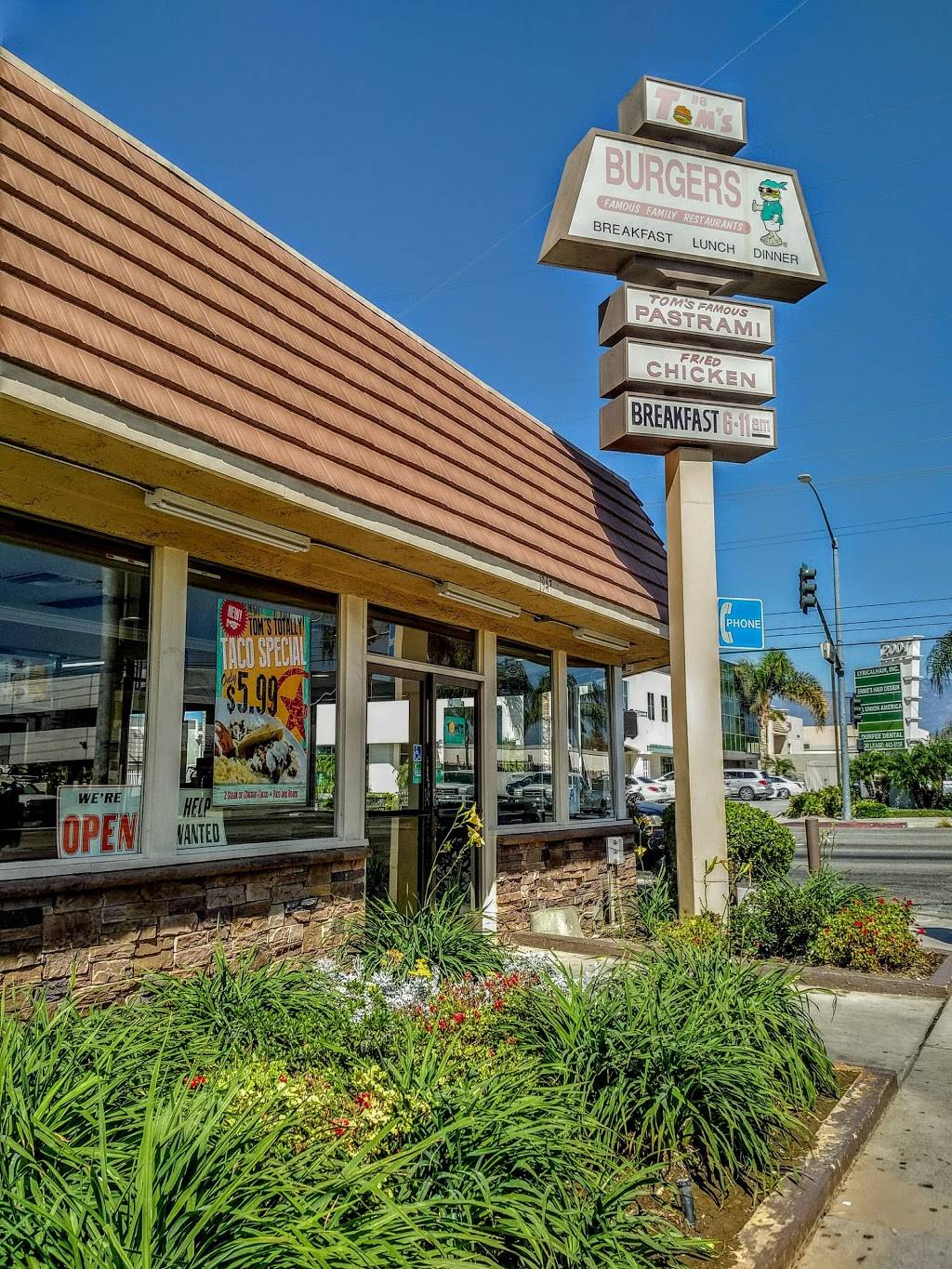 Toms Famous Burgers 8 | restaurant | 3415, 1947 Santa Anita Ave, South El Monte, CA 91733, USA | 6265795750 OR +1 626-579-5750