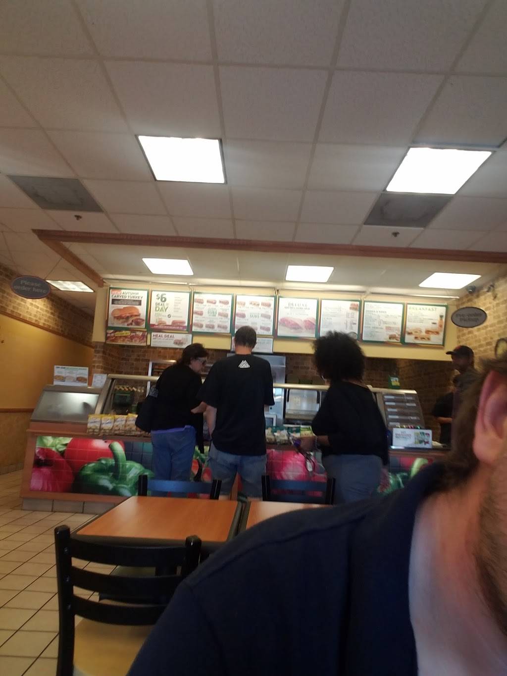 Subway Restaurants | restaurant | 1250 Howe Avenue, Suite 12B, Sac Central Shopping Center, Sacramento, CA 95825, USA | 9169251088 OR +1 916-925-1088