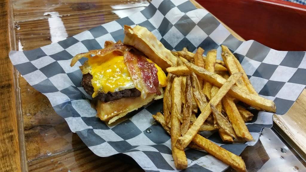 2 Js BBQ & Seafood | restaurant | 28510 Ocean Gateway, Salisbury, MD 21801, USA | 4103343511 OR +1 410-334-3511