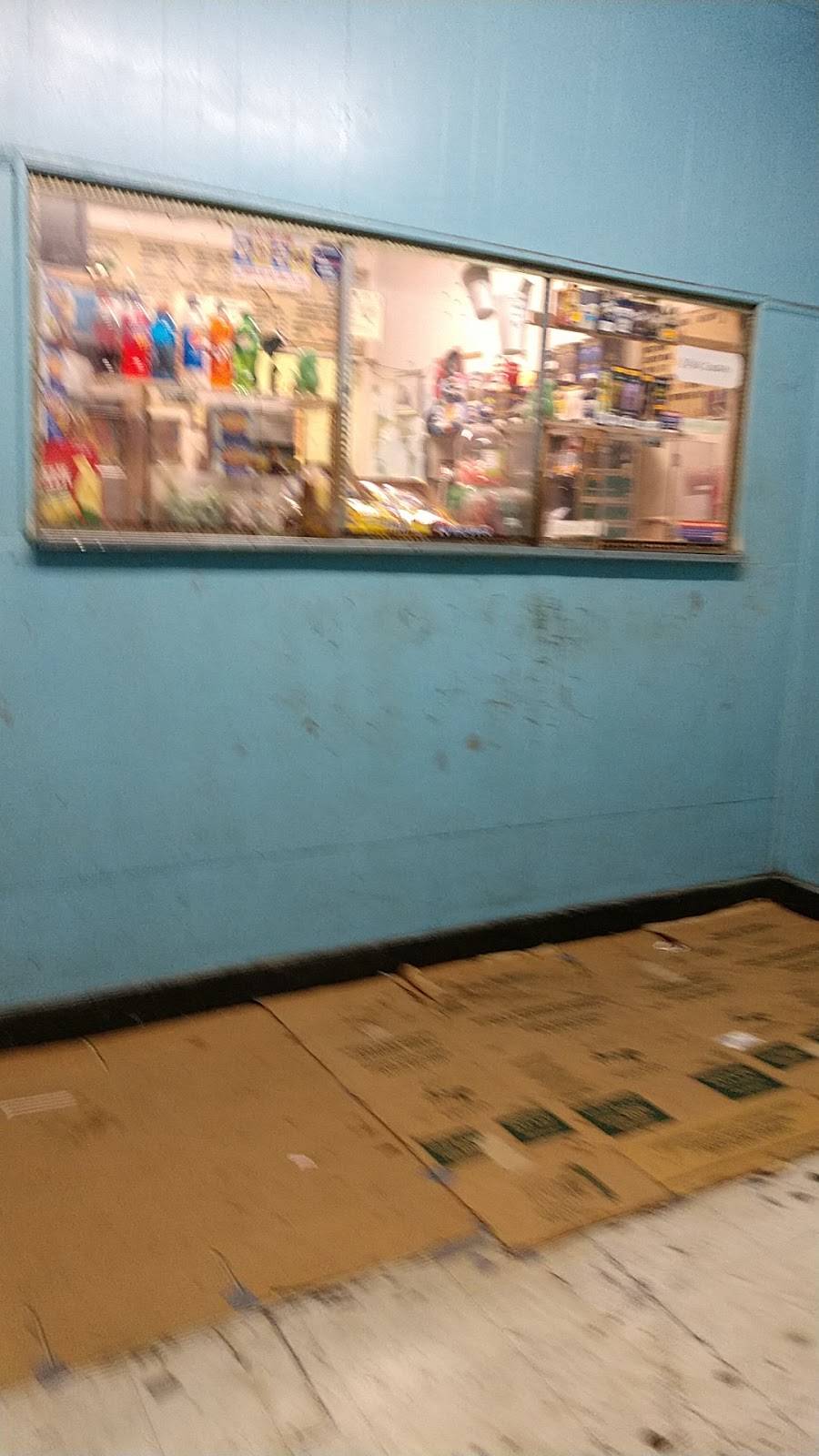 Jimmys Carryout | restaurant | 2500 E Hoffman St, Baltimore, MD 21213, USA | 4107322826 OR +1 410-732-2826