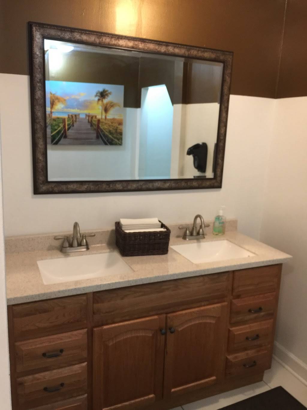 14 Parish | restaurant | 2333 S Michigan Ave, Chicago, IL 60616, USA | 3122918379 OR +1 312-291-8379