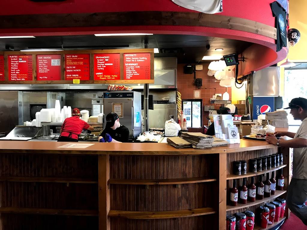 Smokey Mos BBQ | restaurant | 19851 TX-46, Spring Branch, TX 78070, USA | 8304388330 OR +1 830-438-8330