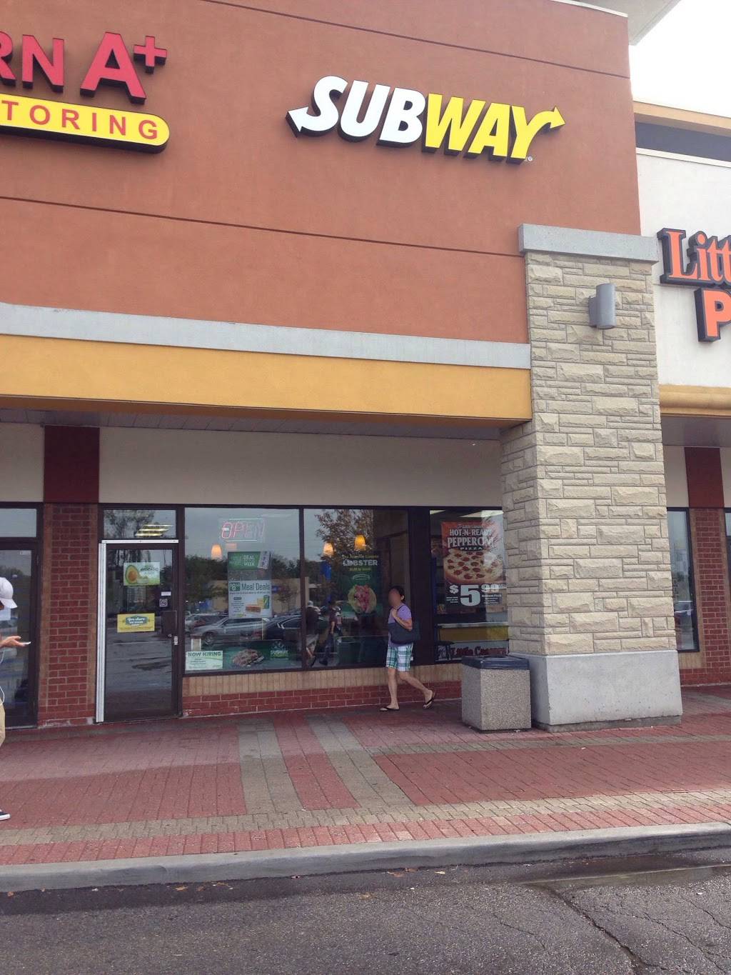 Subway | restaurant | Town Centre, 3777 Strandherd Dr, Nepean, ON K2J 4B1, Canada | 6138236066 OR +1 613-823-6066