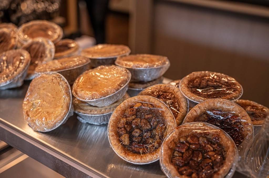 Belle Meade Meat & Three | restaurant | 110 Leake Ave, Nashville, TN 37205, USA | 6153560501 OR +1 615-356-0501