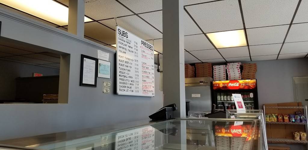 Doms Pizza and Subs | restaurant | 79 Bridge St, Beverly, MA 01915, USA | 9789937183 OR +1 978-993-7183