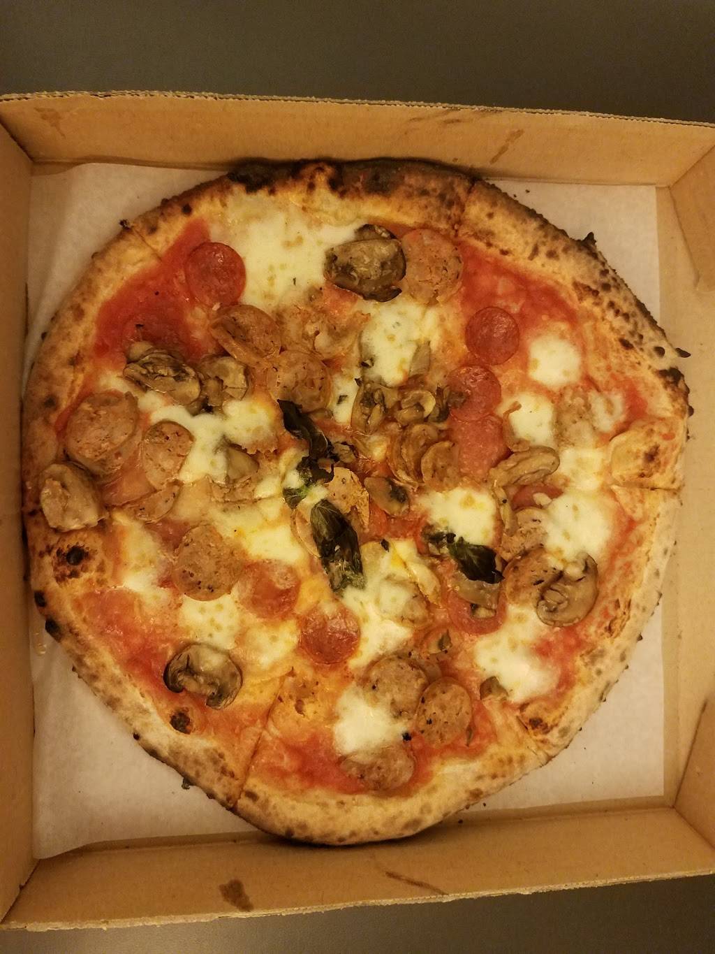 Bavaros Pizza Napoletana & Pastaria | restaurant | 945 Central Ave, St. Petersburg, FL 33705, USA | 7272587517 OR +1 727-258-7517