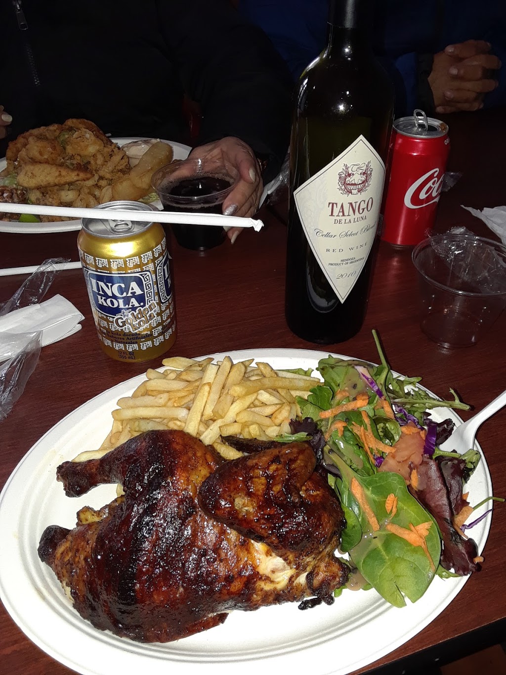 El Calamar | restaurant | 2317 S El Camino Real, San Mateo, CA 94403, USA | 6503152512 OR +1 650-315-2512