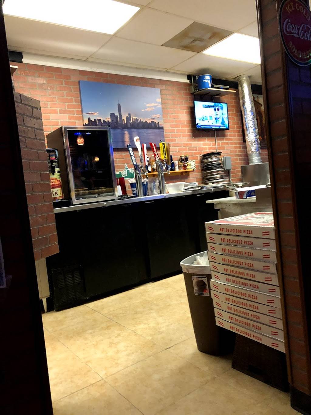 New York style Brooklyn Pizzeria | restaurant | 5203 Cortez Rd W, Bradenton, FL 34210, USA | 9412422222 OR +1 941-242-2222